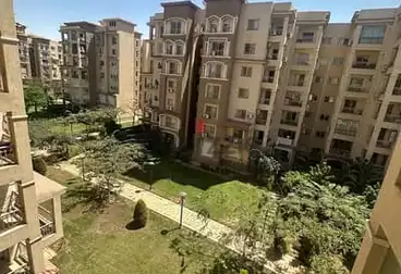 Apartments For sale - 3 rooms - floor 1