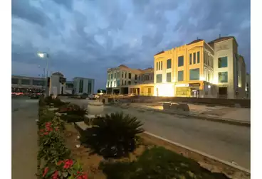 مقر إداري للإيجار - 10 غرف - بالدور 0