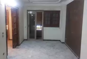 Apartments For sale - 3 rooms - floor 1
