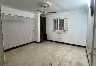Apartments For sale - 3 rooms - floor 1