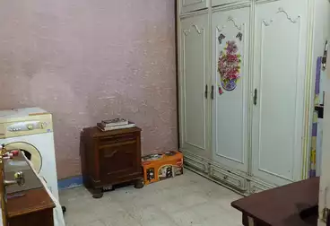 Apartments For sale - 4 rooms - floor 1