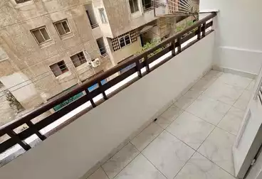 شقق للبيع - 3 غرف - بالدور 2