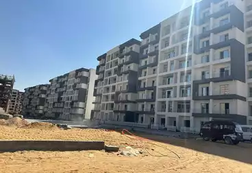 Apartments For sale - 3 rooms - floor 1