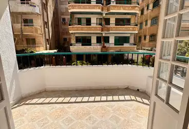 Apartments For sale - 2 rooms - floor 1