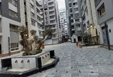 undefined undefined - 3 rooms - floor 8