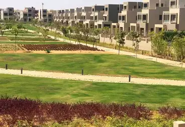 تاون هاوس للإيجار - 4 غرف