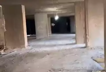 Showroom For rent