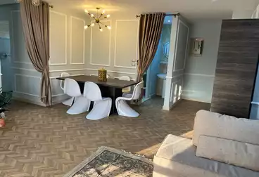Furnished Apartment For rent - 3 rooms - floor 5