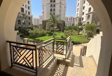 Apartment with Garden For sale - 3 rooms - floor 0