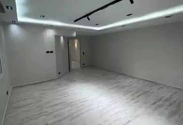 Apartments For sale - 4 rooms - floor 2