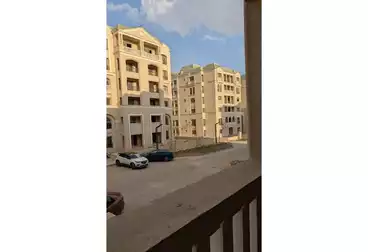 Apartment with Garden For sale - 3 rooms - floor 1