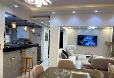 Furnished Apartment For sale - 3 rooms - floor 5