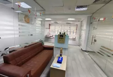 Administrative For rent - 4 rooms - floor 4