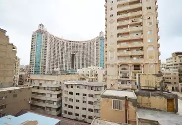 Apartments For sale - 3 rooms - floor 7