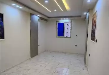 Apartments For sale - 2 rooms - floor 8
