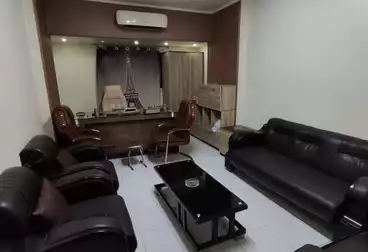 مكاتب للإيجار - 3 غرف - بالدور 1