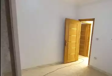عقارات للبيع - 2 غرف - بالدور 1