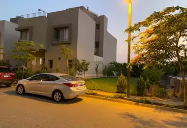 فيلا منفصلة للإيجار - 6 غرف