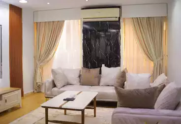 Apartments For rent - 3 rooms - floor 5