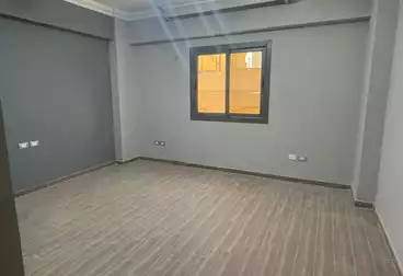 شقق للإيجار - 4 غرف - بالدور 0