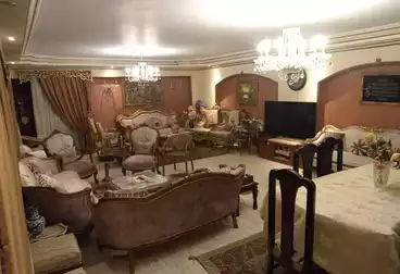 شقق للبيع - 3 غرف - بالدور 1