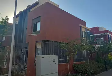 Villas For sale - 4 rooms