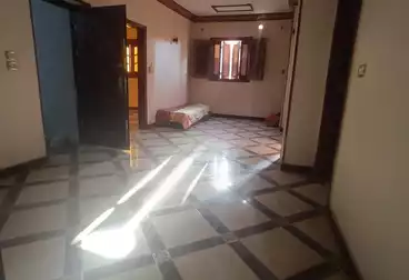 Apartments For sale - 4 rooms - floor 1