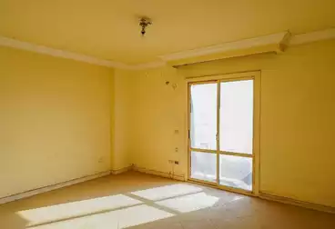 Apartments For sale - 3 rooms - floor 8
