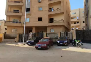Apartment with Garden For sale - 4 rooms - floor 0