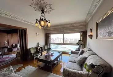 Furnished Apartment For sale - 4 rooms - floor 3