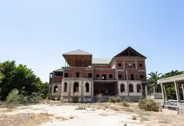 قصر للبيع - 16 غرف