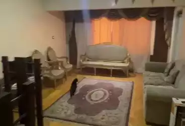 Furnished Apartment For sale - 3 rooms - floor 10