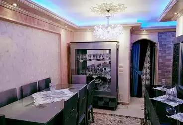 شقق للبيع - 2 غرف - بالدور 8