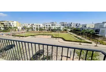 Furnished Apartment For sale - 3 rooms - floor 2