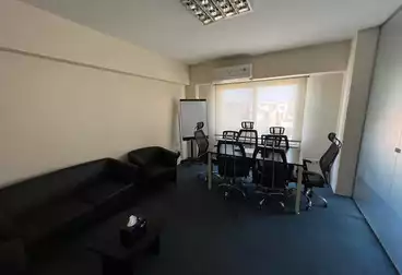 Administrative For rent - 5 rooms - floor 3