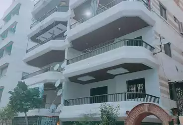 Furnished Apartment For sale - 3 rooms - floor 2