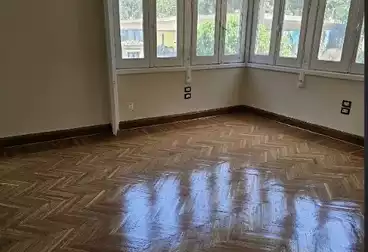 Administrative For rent - 8 rooms - floor 3