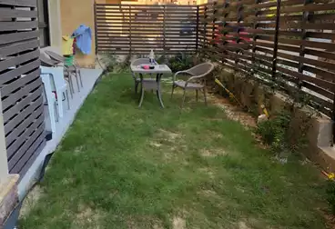 Apartment with Garden For sale - 3 rooms - floor 0