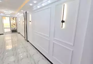 Apartments For sale - 2 rooms - floor 1