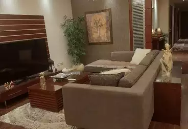 شقق للبيع - 3 غرف - بالدور 1