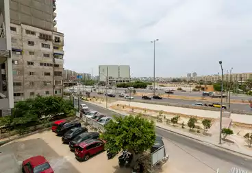 شقق للبيع - 3 غرف - بالدور 2