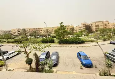 Apartments For sale - 4 rooms - floor 1