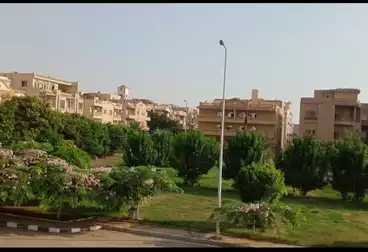 Apartments For sale - 3 rooms - floor 1