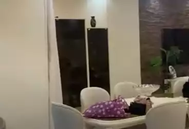 Apartments For sale - 2 rooms - floor 8