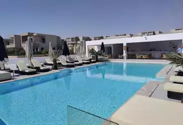 شاليه بحديقة للبيع - 3 غرف - بالدور 0