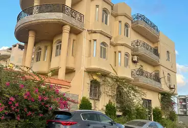 Separate Villa For sale - 9 rooms