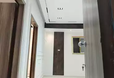 Apartments For sale - 3 rooms - floor 1