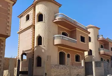Villas For sale - 4 rooms