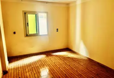 Apartments For sale - 2 rooms - floor 4