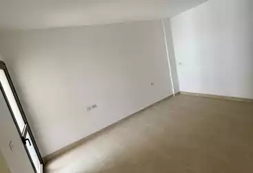 Apartments For rent - 3 rooms - floor 5